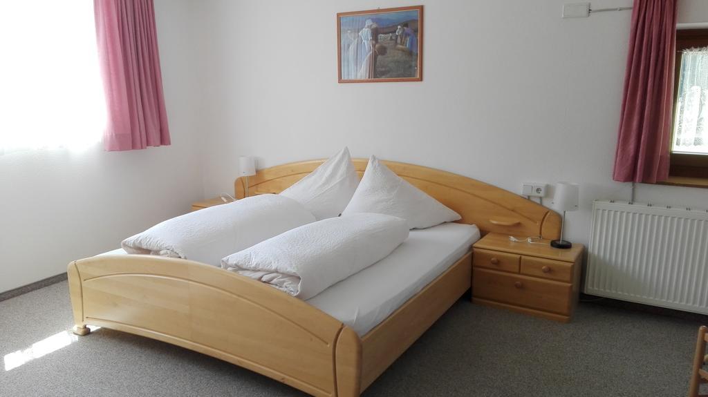 Bed and Breakfast Reschnerhof Резия Экстерьер фото