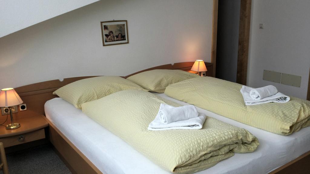 Bed and Breakfast Reschnerhof Резия Экстерьер фото